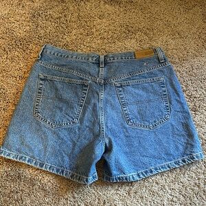 Tommy Hilfiger Shorts Size 10